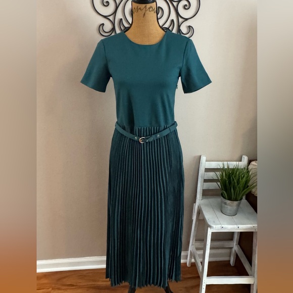 Ann Taylor Deep Teal Green Belted short sleeve Pleated Midi Dress, sz 8 - Picture 4 of 11